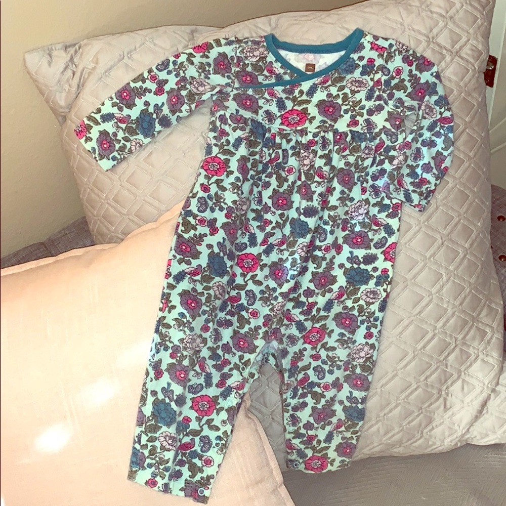 Tea Collection Long-Sleeve Flora Romper.